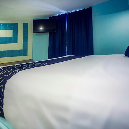 Capital O Hotel Diro, 몬테레이 외부 사진