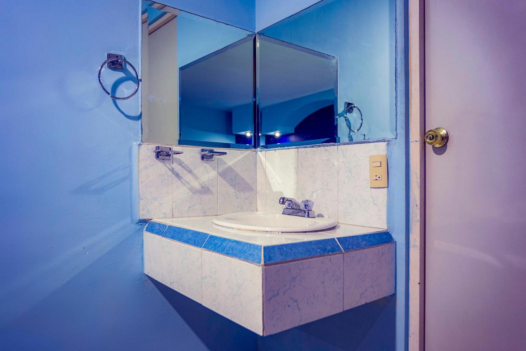 Capital O Hotel Diro, 몬테레이 외부 사진