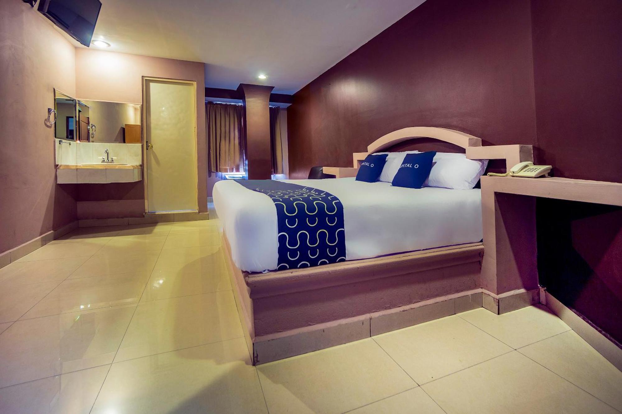 Capital O Hotel Diro, 몬테레이 외부 사진