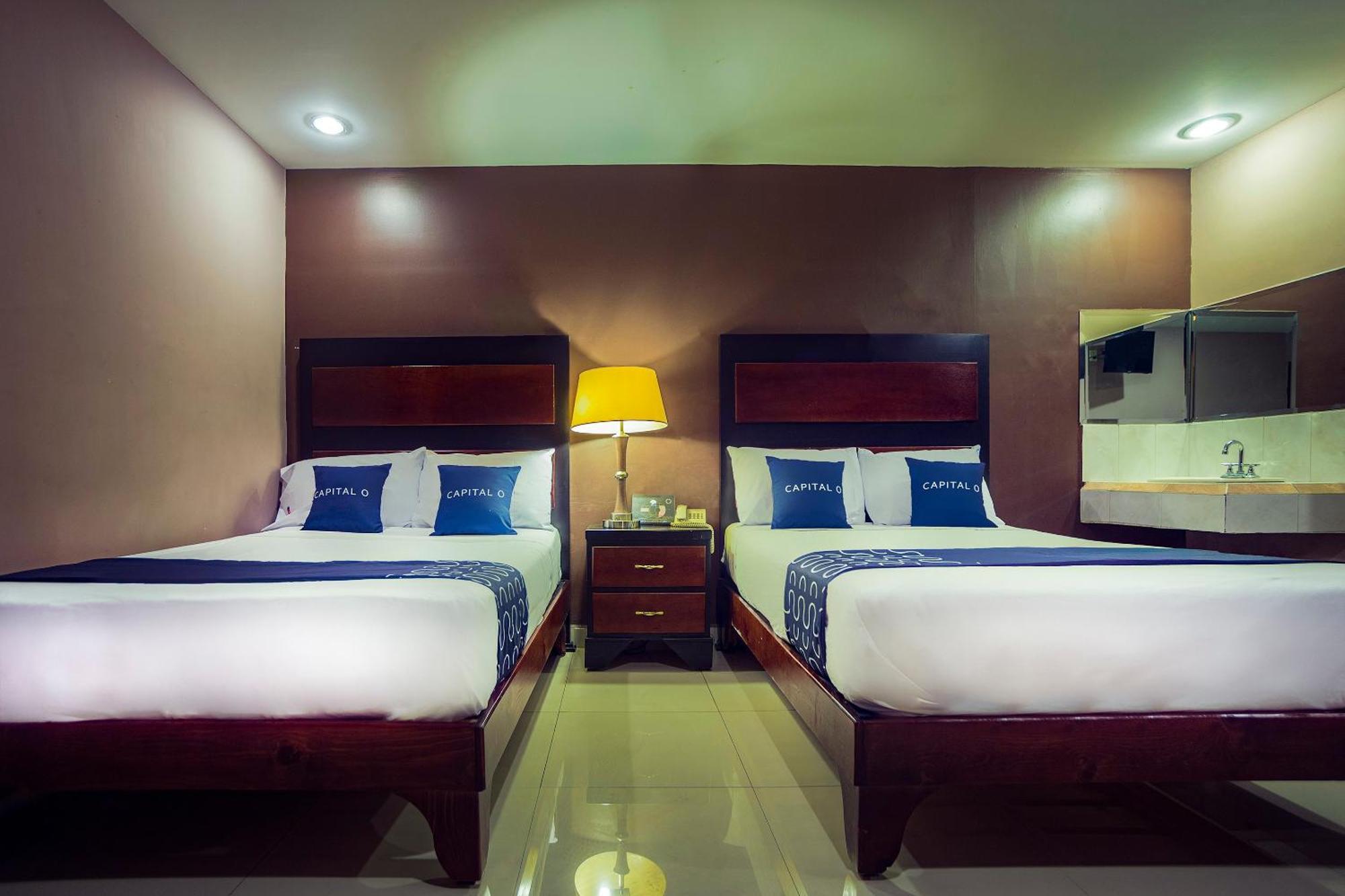 Capital O Hotel Diro, 몬테레이 외부 사진