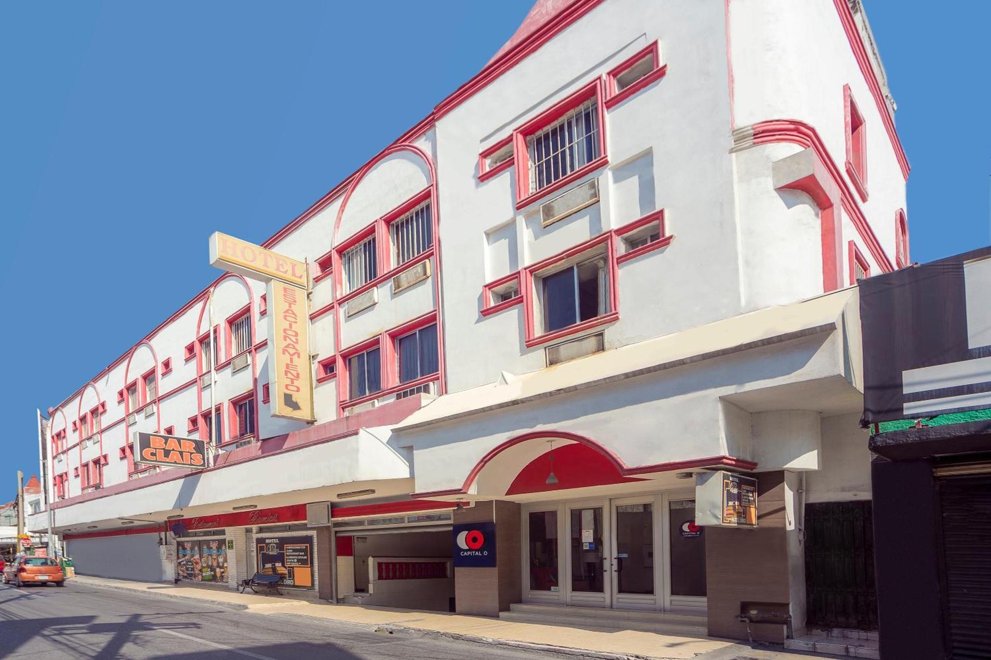 Capital O Hotel Diro, 몬테레이 외부 사진